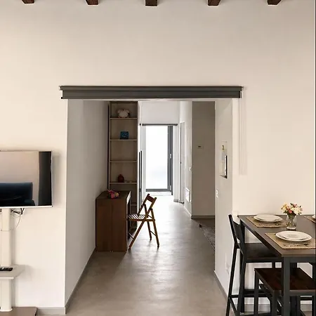 Διαμέρισμα Borgovico Modern Romantic Όπως
